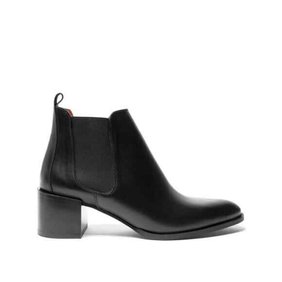 Everlane Shoes - Everlane The Heel Boot Size 6